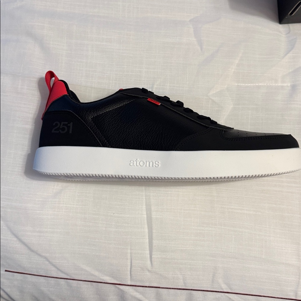 Atoms 251 Black MKBHD Collab - Picture 3 of 6
